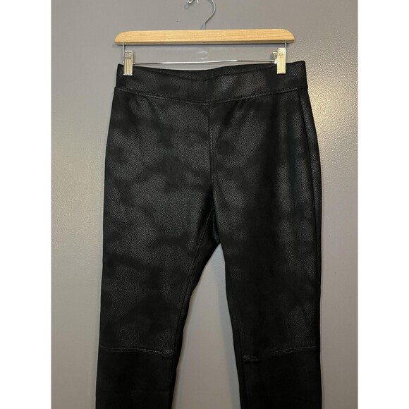 HUE Leggings Womens Medium Black Camo High Rise Stretch Pull On Style 20595 - Picture 1 of 8